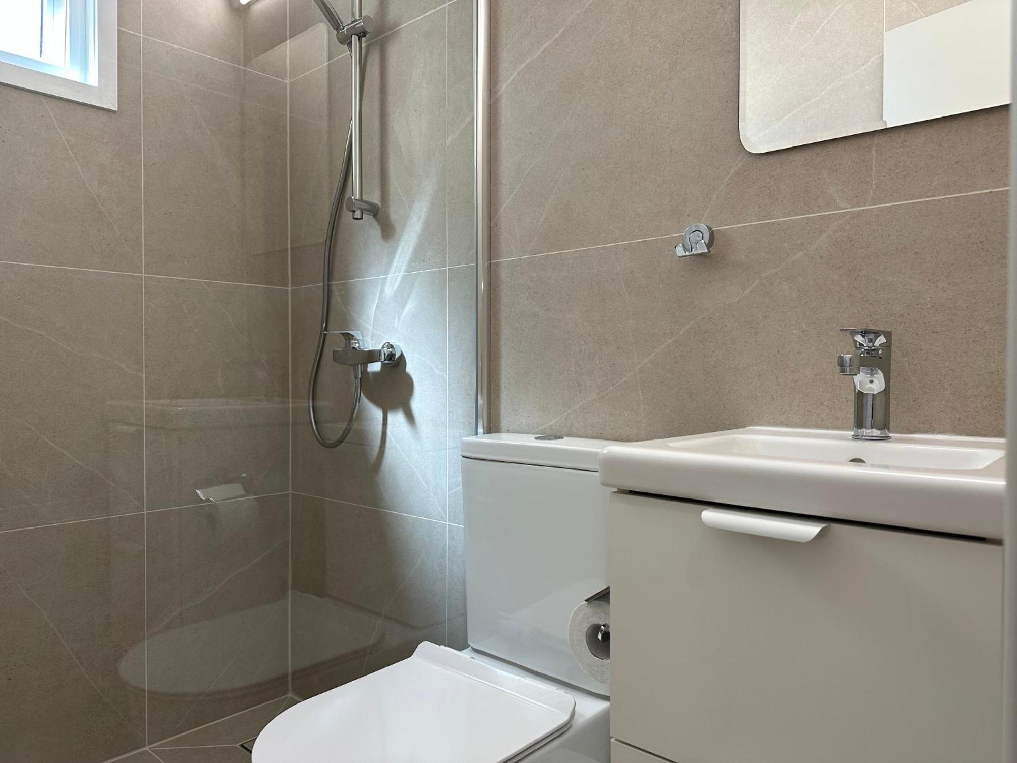 Olivia Mackenzie 2 Bedroom Flat With Pool Larnaca Exterior foto